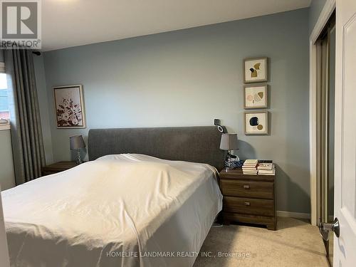 4665 Pemmican Trail, Mississauga, ON - Indoor Photo Showing Bedroom