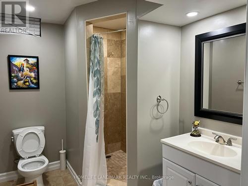 4665 Pemmican Trail, Mississauga, ON - Indoor Photo Showing Bathroom