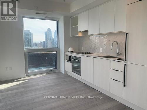 3303 - 82 Dalhousie St Street N, Toronto, ON - Indoor Photo Showing Kitchen With Upgraded Kitchen