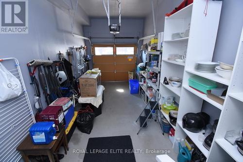#105 -2388 Khalsa Gate, Oakville, ON - Indoor Photo Showing Garage