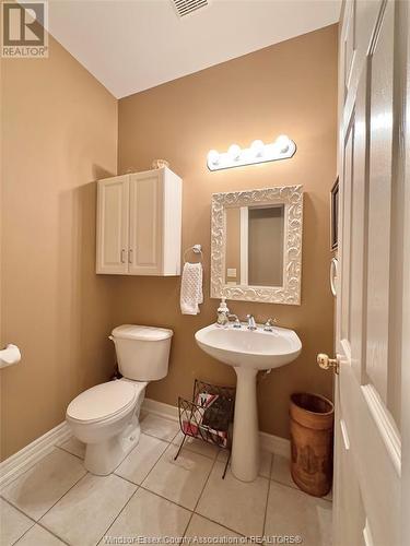 309 West Puce Road, Lakeshore, ON - Indoor Photo Showing Bathroom
