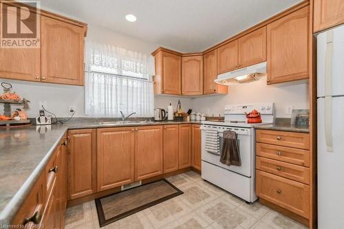 753 Princess Street, Mount Forest, ON - Indoor Photo Showing Kitchen