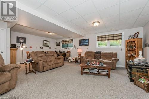 753 Princess Street, Mount Forest, ON - Indoor Photo Showing Living Room