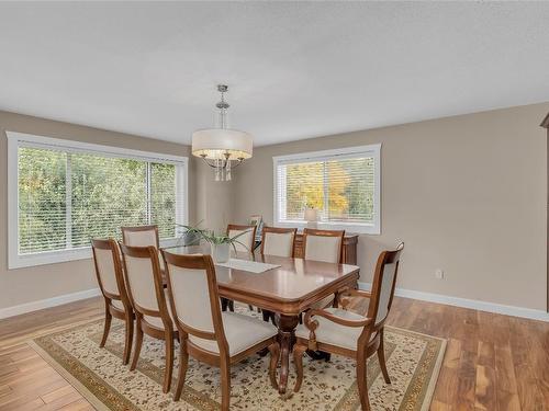 2058 Parsons Road, Kelowna, BC - Indoor Photo Showing Dining Room