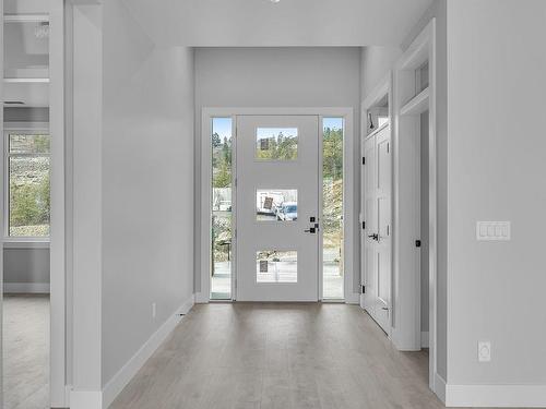 18661 Sanborn Place, Summerland, BC - Indoor Photo Showing Other Room