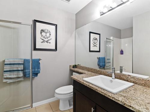202-1350 Ridgeway Drive, Kelowna, BC - Indoor Photo Showing Bathroom