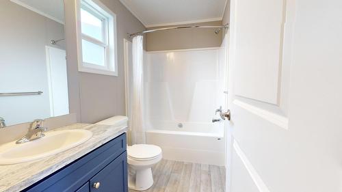 531 Pagurut Avenue W, Cranbrook, BC - Indoor Photo Showing Bathroom