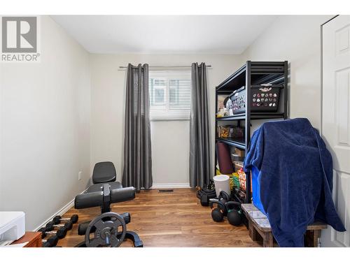80 4 Street Se, Salmon Arm, BC - Indoor Photo Showing Other Room