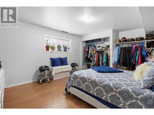 80 4 Street Se, Salmon Arm, BC - Indoor Photo Showing Bedroom