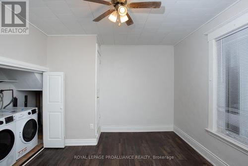 #B -185 Foster Ave, Belleville, ON - Indoor Photo Showing Laundry Room