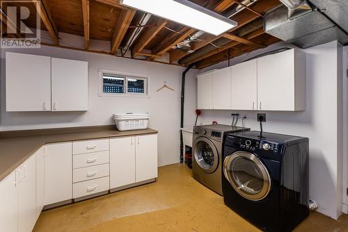 6966 Gladstone Place, Prince George, BC - Indoor Photo Showing Laundry Room