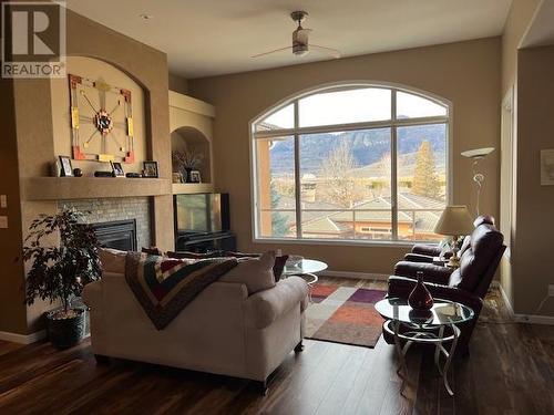 3410 Lobelia Drive, Osoyoos, BC - Indoor Photo Showing Living Room With Fireplace