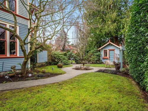 1023 St. Charles St, Victoria, BC - Outdoor