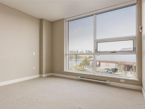 203-3529 Dolphin Dr, Nanoose Bay, BC - Indoor Photo Showing Other Room