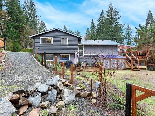 1635 12Th St East, Courtenay, BC - Outdoor