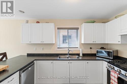 39 Lords Dr, Trent Hills, ON - Indoor Photo Showing Kitchen With Double Sink