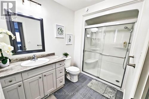 48 Farmington Cres, Belleville, ON - Indoor Photo Showing Bathroom