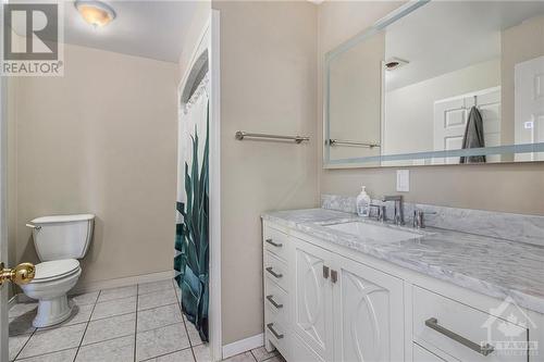 900 Scott-Dupuis Way, Orleans, ON - Indoor Photo Showing Bathroom