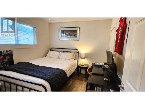 18418 Garnet Valley Road, Summerland, BC - Indoor Photo Showing Bedroom