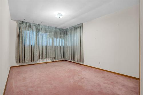 3762-3766 Greenlane Road, Lincoln, ON - Indoor Photo Showing Other Room