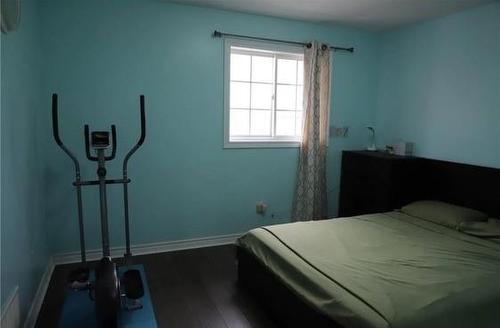 93 Medici Lane, Hamilton, ON - Indoor Photo Showing Bedroom
