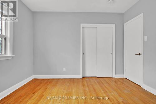 302 Southview Rd, Oakville, ON - Indoor Photo Showing Other Room