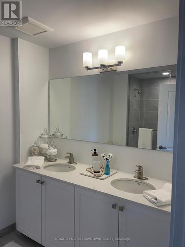 #204 -19B West St N, Kawartha Lakes, ON - Indoor Photo Showing Bathroom
