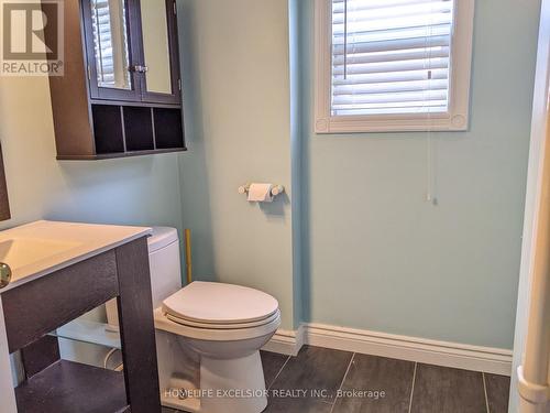 1478 Simcoe Street N, Oshawa, ON - Indoor Photo Showing Bathroom