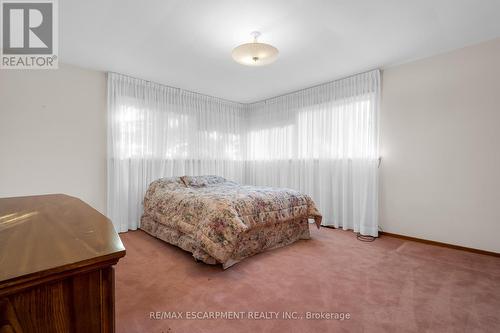3762 Greenlane Road, Lincoln, ON - Indoor Photo Showing Bedroom