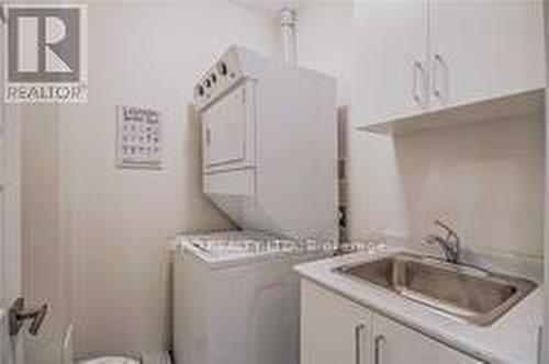 3779 Riva Ave, Innisfil, ON - Indoor Photo Showing Laundry Room