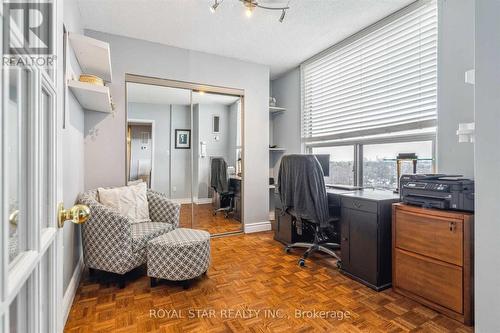 1607 - 1535 Lakeshore Road E, Mississauga, ON - Indoor