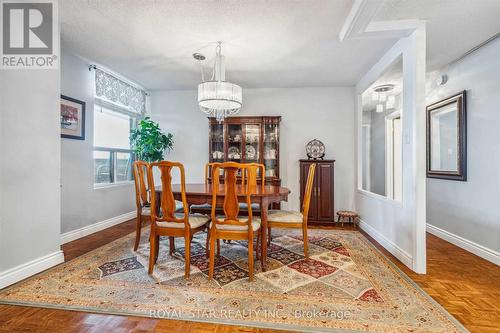 1607 - 1535 Lakeshore Road E, Mississauga, ON - Indoor Photo Showing Dining Room