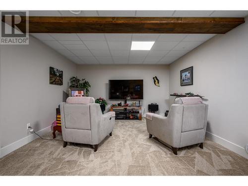 8972 Bayswater Place, Vernon, BC - Indoor Photo Showing Other Room