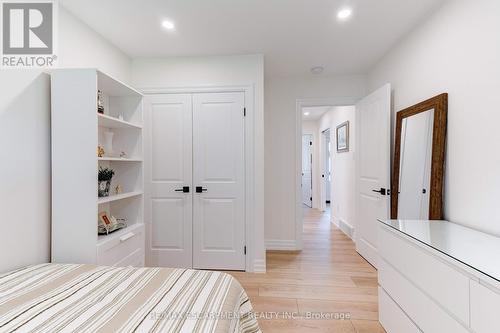 12 Cheval Dr, Grimsby, ON - Indoor Photo Showing Bedroom