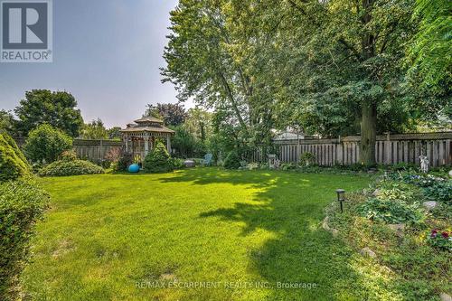 12 Cheval Drive, Grimsby, ON - Outdoor With Backyard