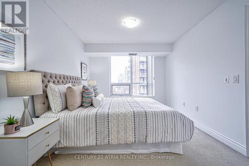 721 - 500 Doris Avenue, Toronto, ON - Indoor Photo Showing Bedroom