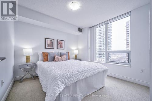 #721 -500 Doris Ave, Toronto, ON - Indoor Photo Showing Bedroom