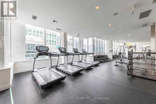 912 - 270 Wellington Street W, Toronto, ON - Indoor Photo Showing Gym Room