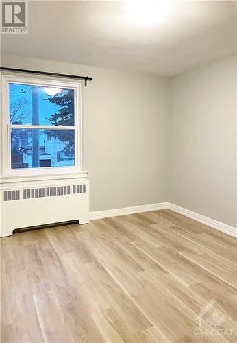 155 Marquette Avenue, Ottawa, ON - Indoor Photo Showing Other Room