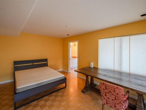 1201 Gawne Road, Naramata, BC - Indoor Photo Showing Bedroom