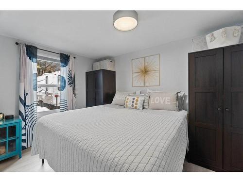 7041 50 Street, Salmon Arm, BC - Indoor Photo Showing Bedroom