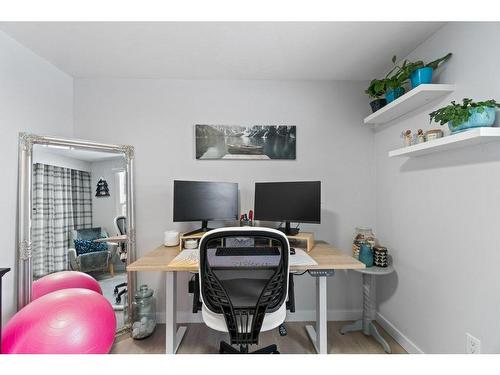 7041 50 Street, Salmon Arm, BC - Indoor Photo Showing Office
