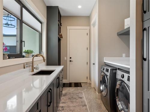 3048 Wales Road, West Kelowna, BC - Indoor Photo Showing Laundry Room