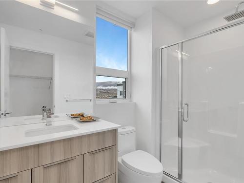 601B-3634 Mission Springs Drive, Kelowna, BC - Indoor Photo Showing Bathroom