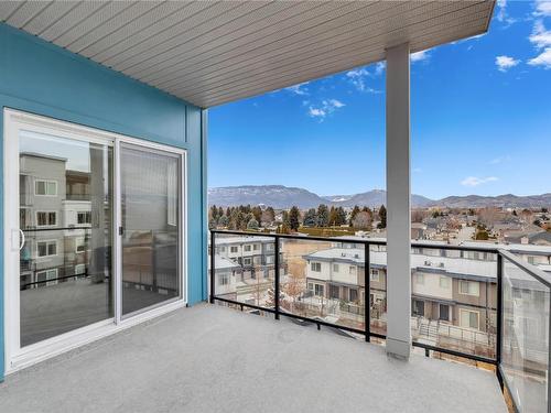 601B-3634 Mission Springs Drive, Kelowna, BC - Outdoor With Exterior