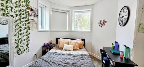 261 Shadow Mountain Boulevard, Cranbrook, BC - Indoor Photo Showing Bedroom