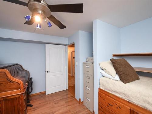 3828 Laurel Dr, Royston, BC - Indoor Photo Showing Bedroom