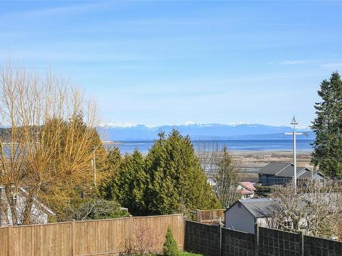 3828 Laurel Dr, Royston, BC - Outdoor With Body Of Water With View