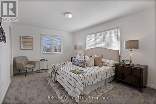 128 Lowther Ave, Richmond Hill, ON - Indoor Photo Showing Bedroom