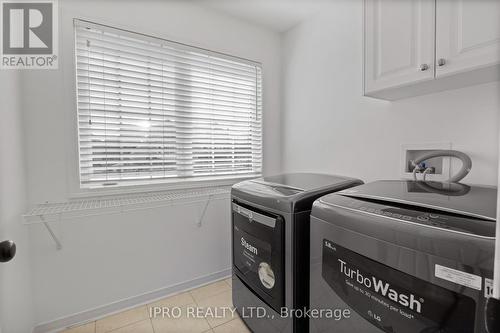 128 Lowther Ave, Richmond Hill, ON - Indoor Photo Showing Laundry Room